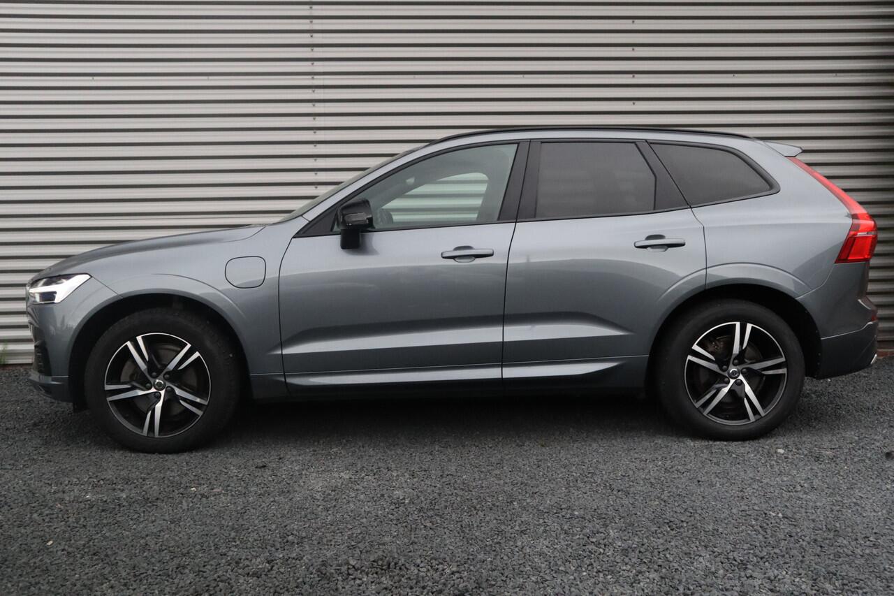 Volvo XC60 2.0 T8 Twin Engine AWD R-Design Luchtvering / Harman Kardon / Panorama dak /