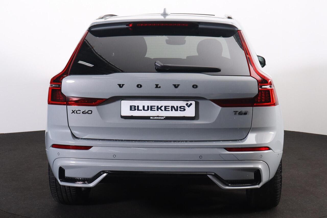 Volvo XC60 T6 Recharge AWD Ultra Black Edition - Panorama/schuifdak - IntelliSafe Assist & Surround - 360º Camera - Harman/Kardon audio - Adaptieve LED koplampen - Verwarmde voorstoelen, stuur & achterbank - Parkeersensoren voor & achter - Elektr. bedienb. voorstoel