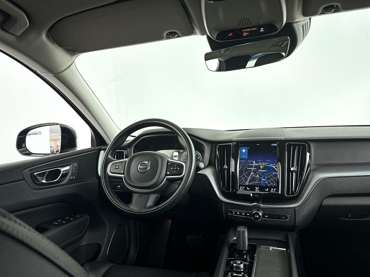 Volvo XC60 B5 AWD Business Pro | Parkeercamera | Stoel- en Stuurverwarming | Trekhaak