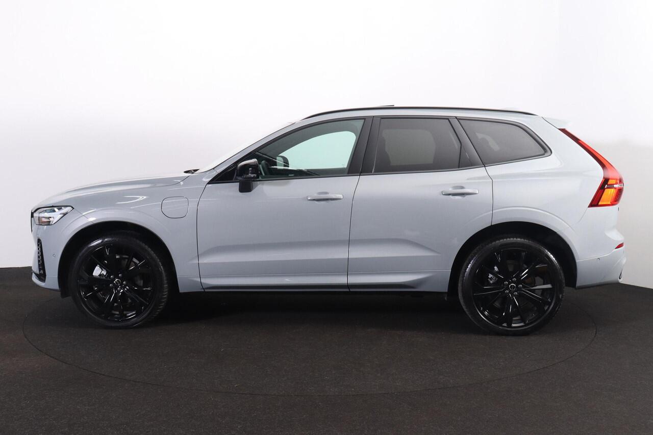 Volvo XC60 T6 Recharge AWD Ultra Black Edition - Panorama/schuifdak - IntelliSafe Assist & Surround - 360º Camera - Harman/Kardon audio - Adaptieve LED koplampen - Verwarmde voorstoelen, stuur & achterbank - Parkeersensoren voor & achter - Elektr. bedienb. voorstoel
