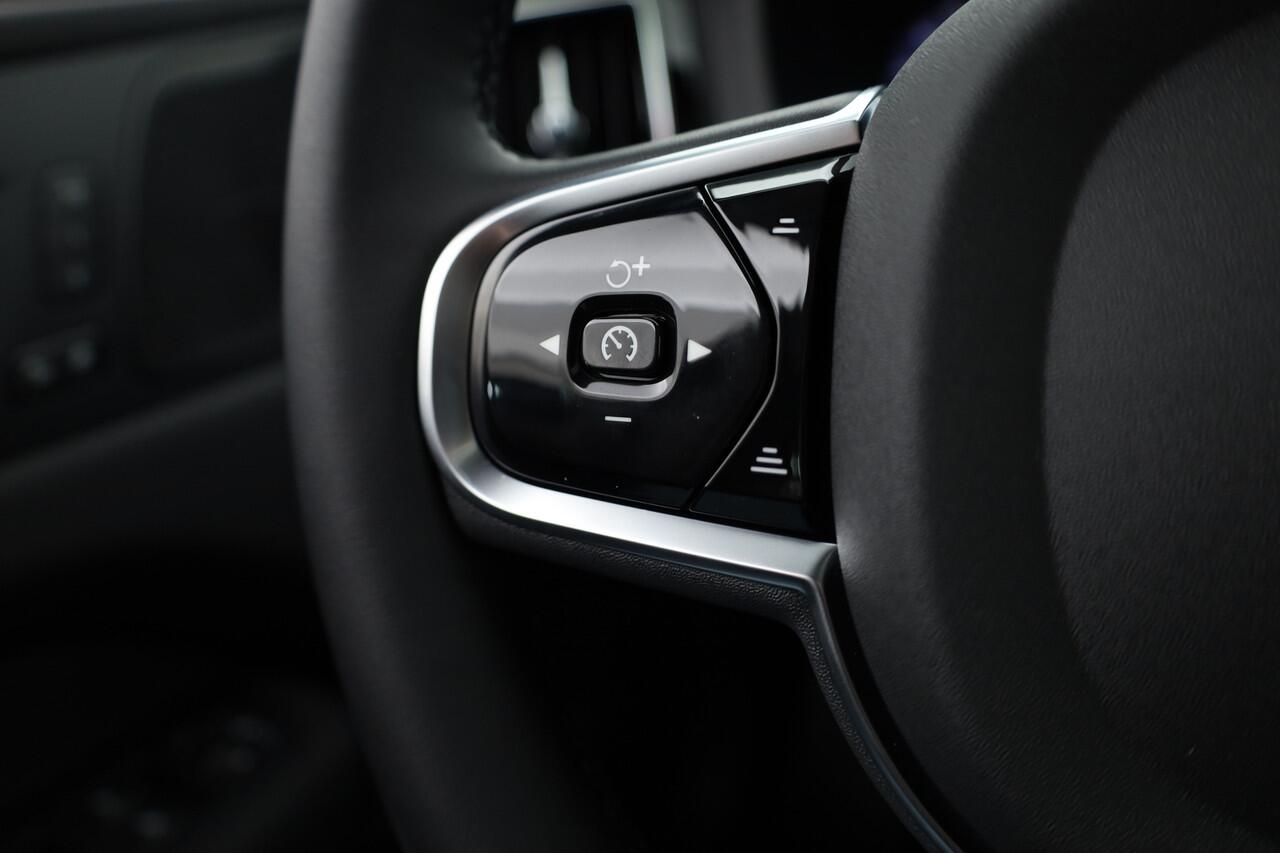 Volvo XC60 2.0 T6 Plug-in hybrid AWD Plus Black Edition | Pano | 360Cam | Stoel- Stuurverw. | Memory | Harman Kardon | CarPlay | 21''