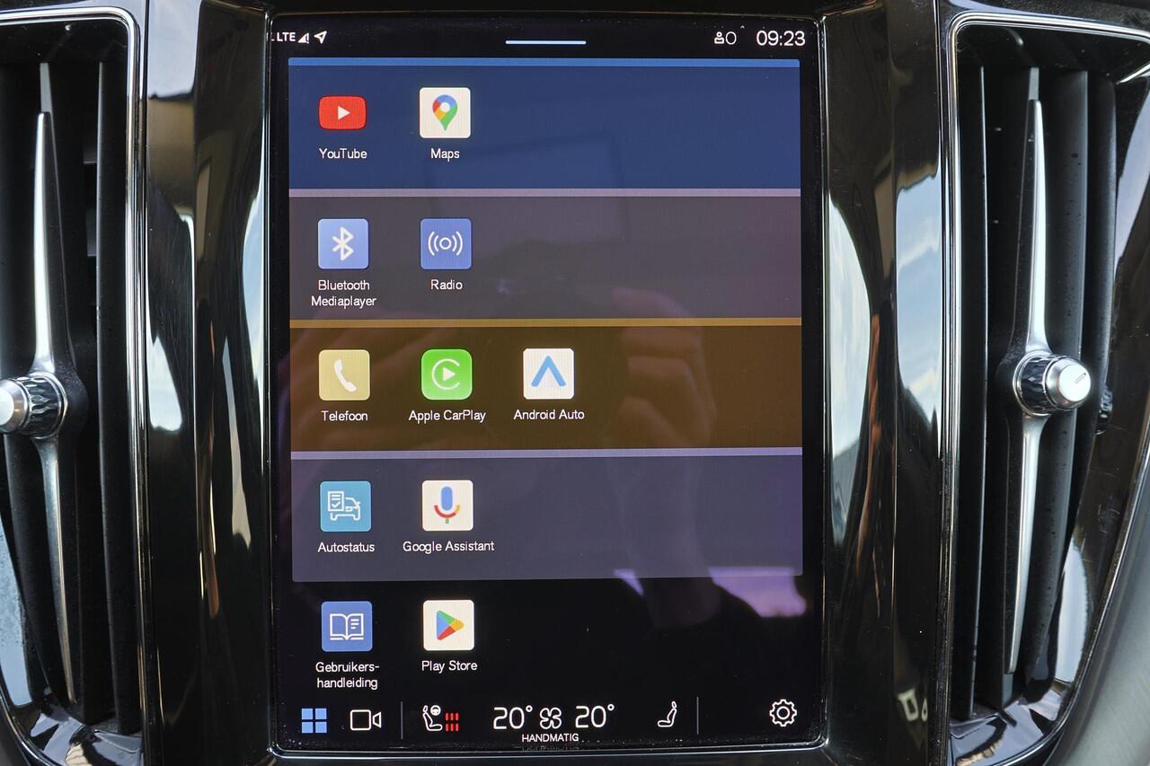 Volvo XC60 T6 Recharge AWD Inscription Expression - LONG RANGE - Panorama/schuifdak - IntelliSafe Assist - Harman/Kardon audio - Adaptieve LED koplampen - Parkeercamera achter - Verwarmde voorstoelen & stuur - Parkeersensoren voor & achter - Draadloze tel. lader - E