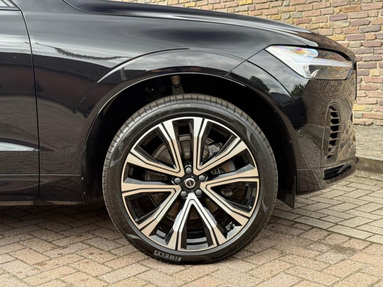 Volvo XC60 2.0 T6 R DESIGN RECHARGE Long Range Panodak ACC 21 Inch