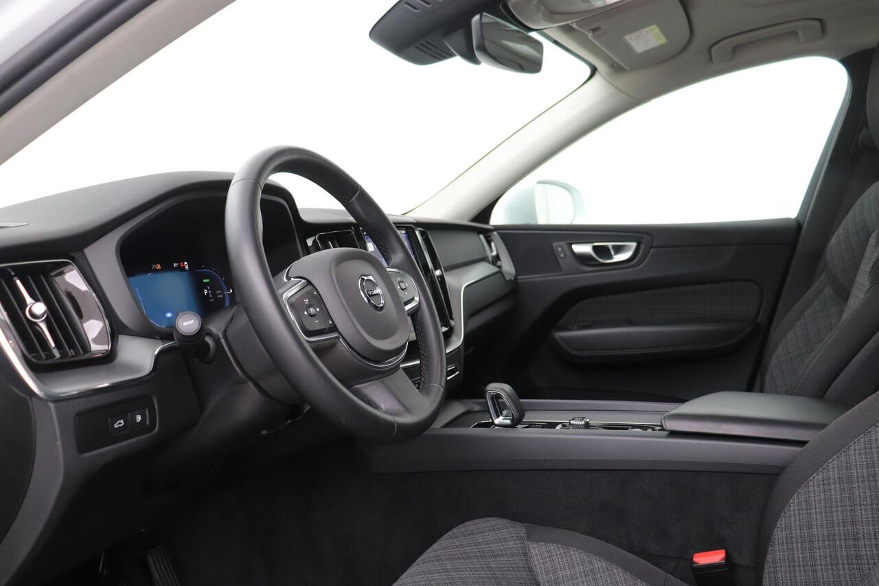 Volvo XC60 T6 Plug-in hybrid Bright | 20 Inch | Panoramadak | Camera | Keyless | Elek. Achterklep | Cruise Control