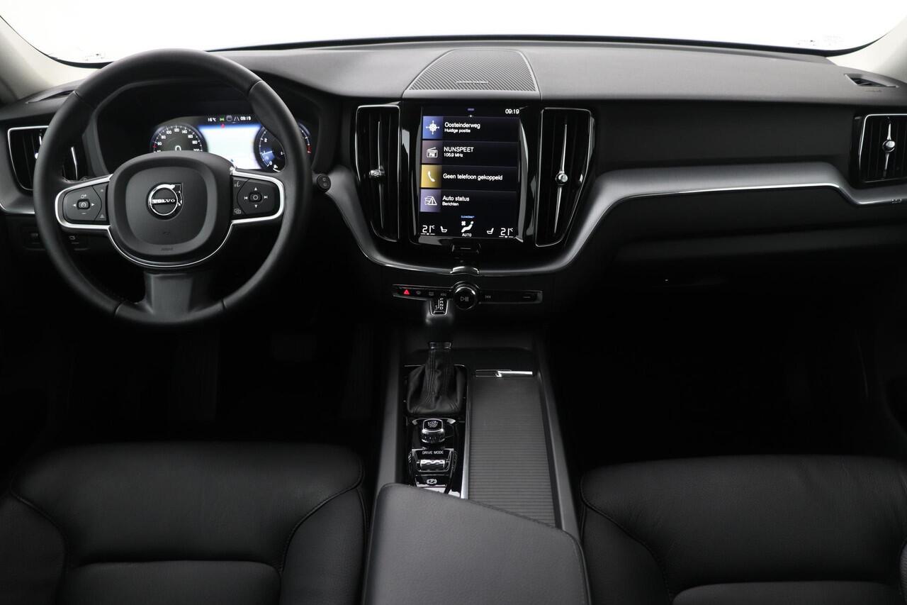 Volvo XC60 T5 Momentum Pro | harman/kardon | Leder | Keyless | Camera | Stoelverwarming
