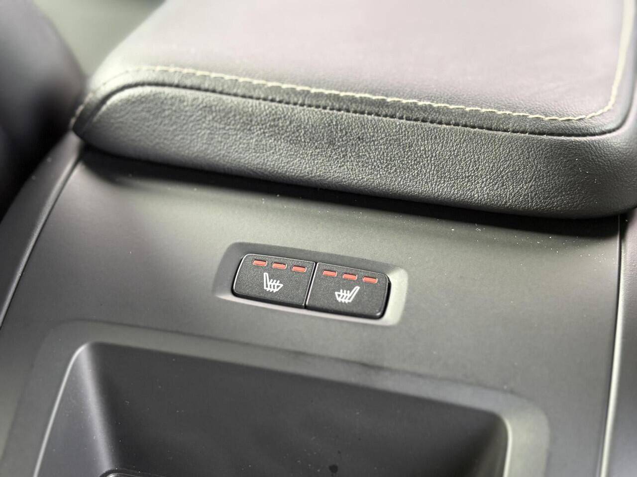 Volvo XC60 2.0 T5 R-Design | Memory stoel | Blis | Adaptieve Cruise controle | DAB | Camera | Harman/Kardon | Keyless Entry |Winter Line | Volvo On Call | getint glas |