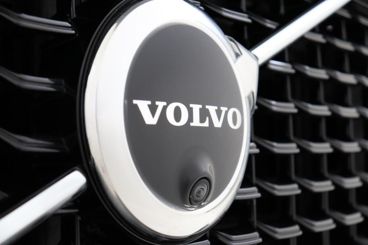 Volvo XC60 T6 RECHARGE AWD ULTIMATE DARK -PANO.DAK|PRIVACY.GLAS|360°CAM|TREKHAAK|HARMAN/KARDON