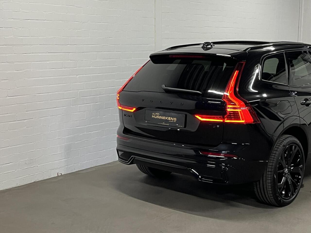 Volvo XC60 2.0 T6 Plug-in hybrid AWD Plus Black Edition | Open dak | Adapt. Cruise control | Stoel-/Stuurverwarming | Memory seats | 21" | Google