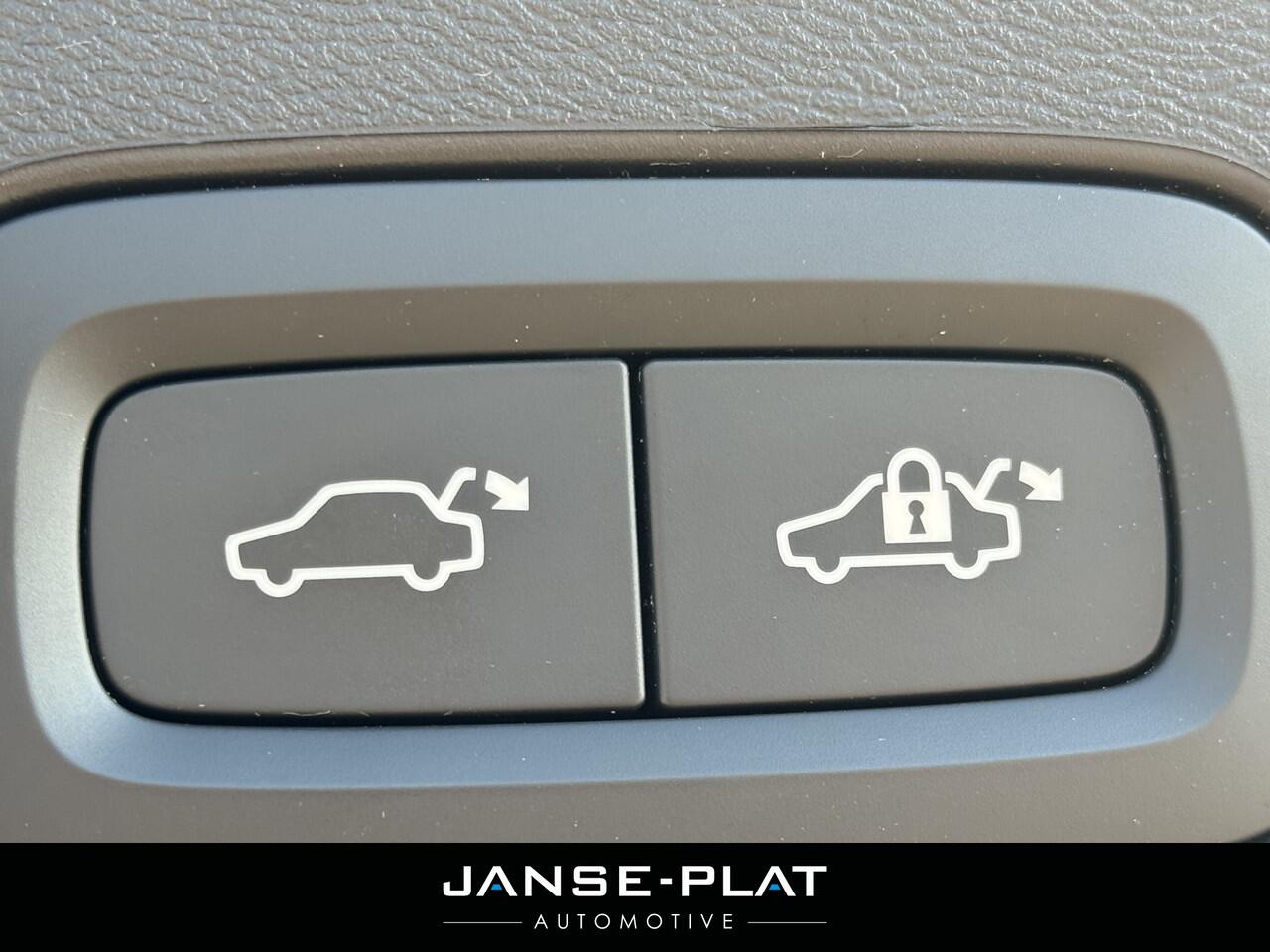 Volvo XC60 2.0 T6 Plug-in hybrid AWD Plus Dark | Pano | 360 Cam | Leder | Harman/Kardon |