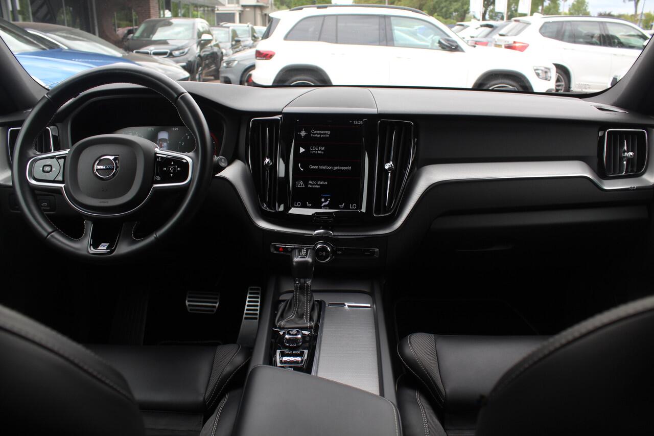 Volvo XC60 2.0 T5 AWD Inscription / Trekhaak / Camera / Leder / 20'' / Navigatie / Dodehoek / DAB / Cruise Control