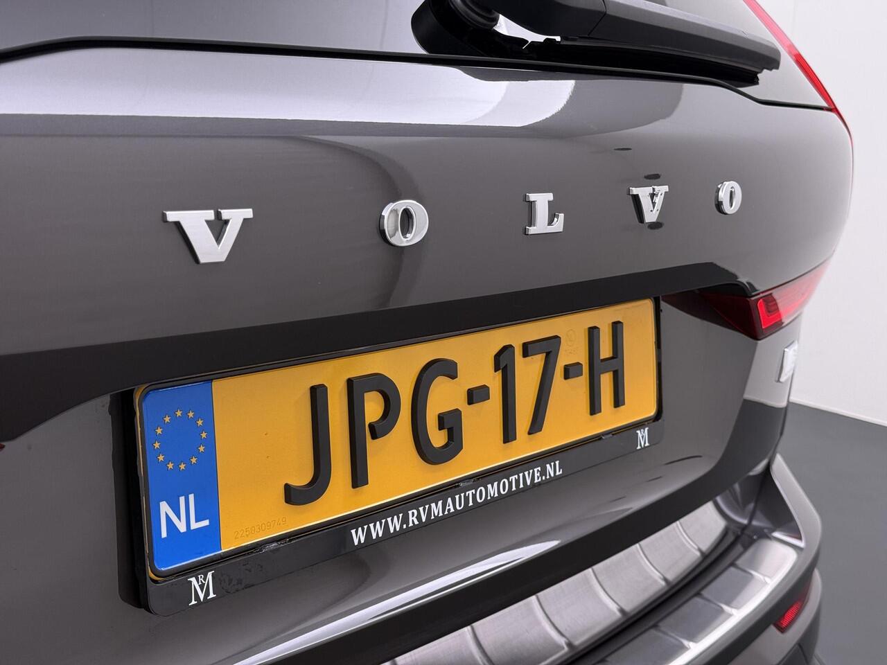 Volvo XC60 2.0 T6 Plug-in hybrid AWD Inscription Expression VAN: 41.900,- VOOR: 37770,- UW EINDEJAARSVOORDEEL: 4,130,- Mega Vol! 360° Camera | Harman Kardon | Leder | Stoel+Stuurverwarming | Panoramadak | Trekhaak | 12 mnd Bovag Garantie