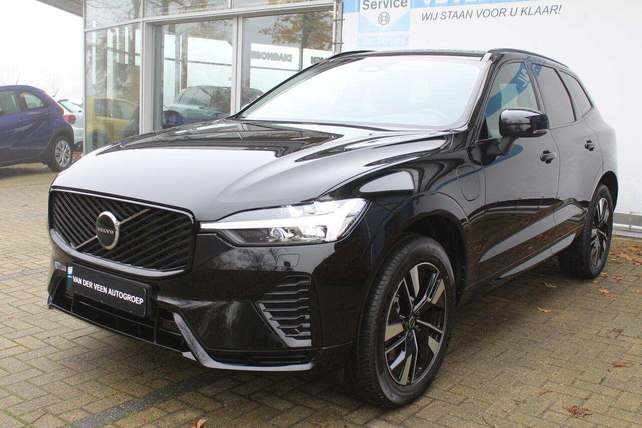 Volvo XC60 2.0 T6 Plug-in hybrid AWD Plus Dark | FACELIFT | Keyless entry/start | Achteruitrijcamera | Elektrische kofferbakklep | Memory stand stoelen | Adaptive cruise | Wegklapbare trekhaak | Apple CarPlay/Android Auto | Climate controle | Draadloze telefoonlader