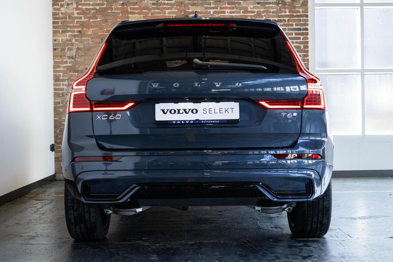 Volvo XC60 T6 Automaat Plug-in hybrid AWD Ultra Dark | Luchtvering | Bowers & Wilkins premium audio | 21'' Lichtmetalen velgen | 360° parkeercamera | Nappa lederen bekleding | Head-up display | Parkeerverwarming | BLIS | Adaptive cruise