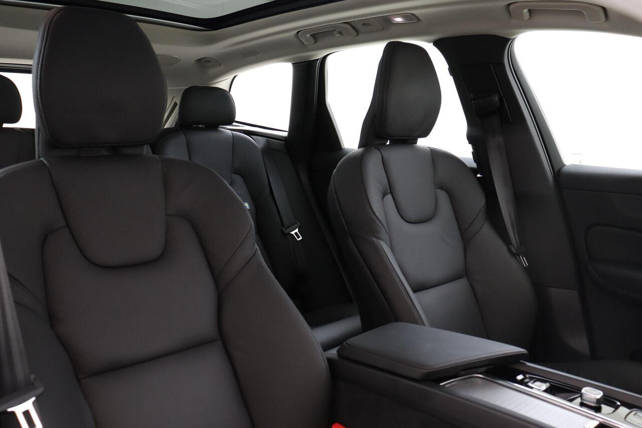 Volvo XC60 T6 PLUG-IN HYBRID AWD ULTRA DARK -PANO.DAK|HARMAN/KARDON|360°CAM|TREKHAAK|20"|HEAD-UP DISP.