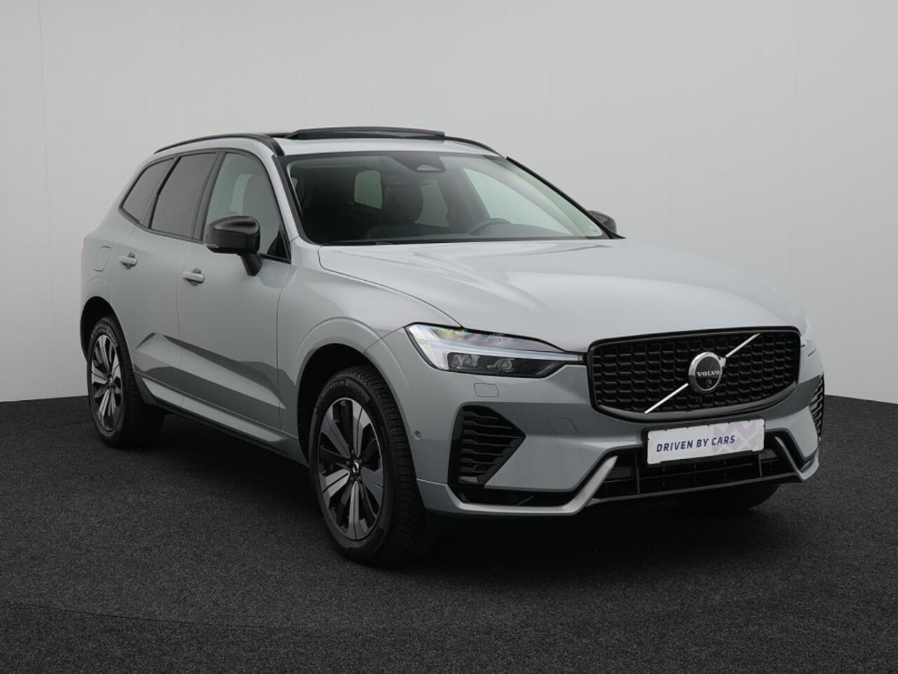 Volvo XC60 2.0 T8 Plug-in hybrid AWD Plus Dark Panoramadak