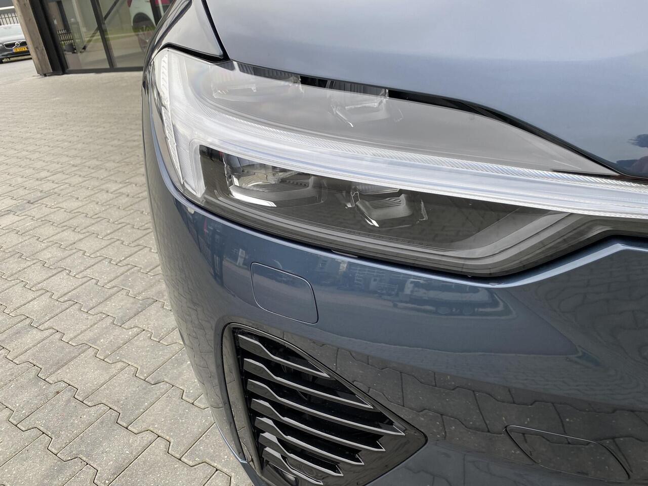 Volvo XC60 2.0 T6 Plug-in hybrid AWD Ultra Black Edition Facelift|HUD|360