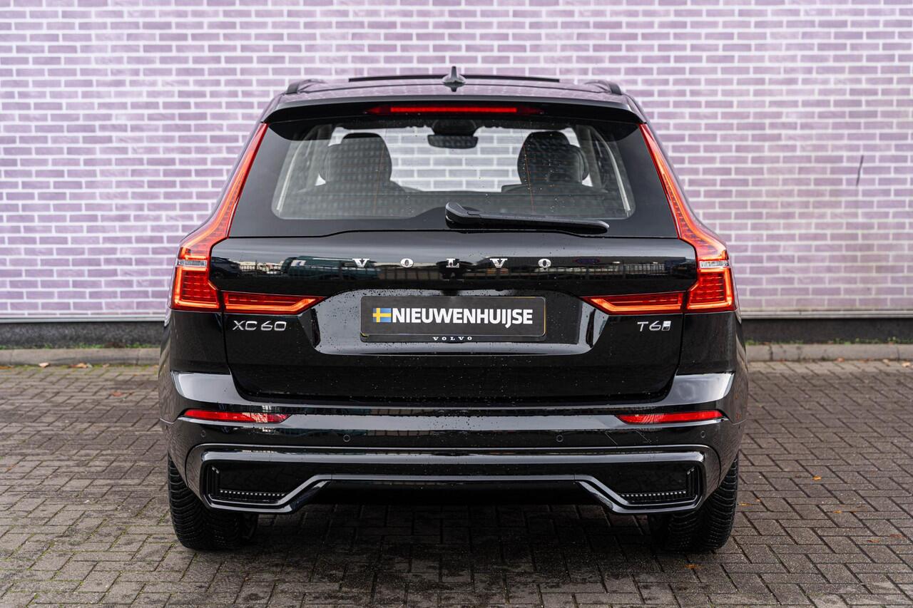 Volvo XC60 T6 Plug-in hybrid AWD Plus Dark | Trekhaak | 360 camera | Adaptive Cruise Control | Google Maps navigatie | Panoramadak | Verwarmbare achterbank/voorstoelen/stuurwiel | Elektrische stoelverstelling | Dodehoekdetectie |