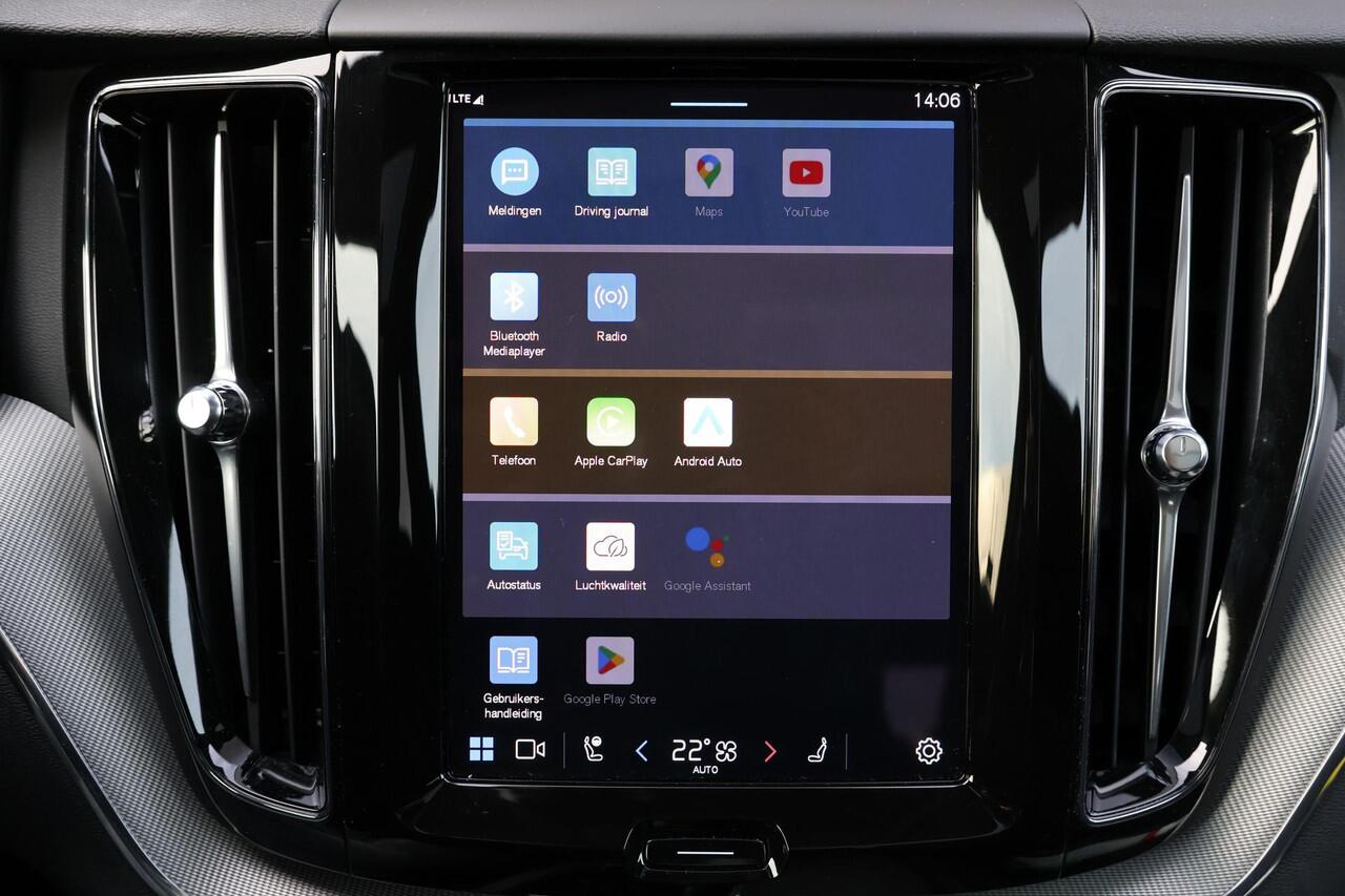 Volvo XC60 T6 Plug-in Hybrid AWD Plus Bright - LONG RANGE - Panorama/schuifdak - IntelliSafe Assist & Surround - 360º Camera - Harman/Kardon audio - Adaptieve LED koplampen - Verwarmde voorstoelen, stuur & achterbank - Parkeersensoren voor & achter - Elektr. bedienb