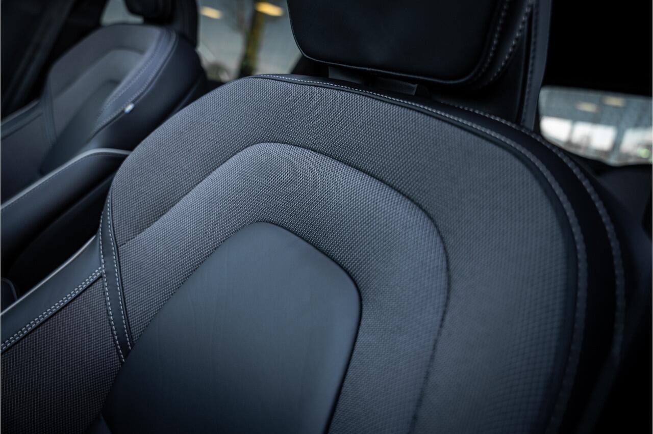 Volvo XC60 Recharge T6 AWD ULTIMATE Black Edition - TREKHAAK - H&K - HUD