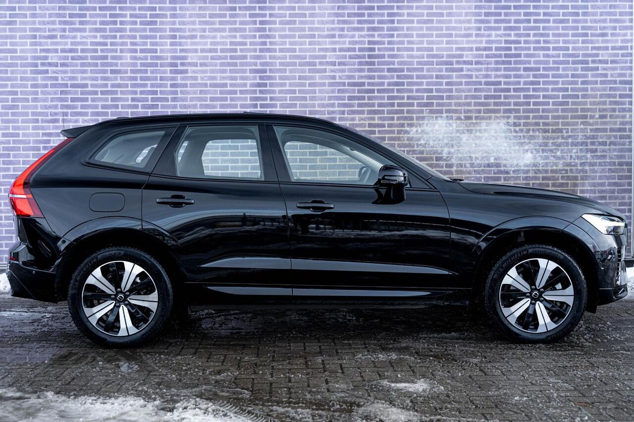 Volvo XC60 T6 Plug-in hybrid AWD Plus Dark | Stoel-/Stuurverwarming | Adaptive Cruise Control | 360 Camera | Dodehoekdetectie | Stoelverwarming achter | Keyless Entry | Schuif-/Kanteldak | Apple Carplay |