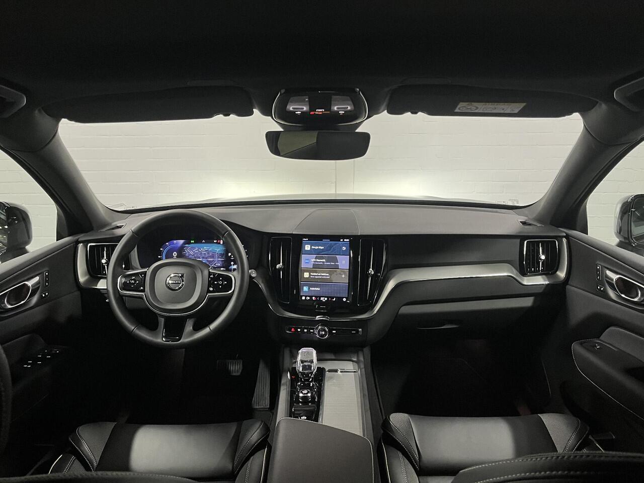 Volvo XC60 B4 Plus Dark Adapt. cruise | Stoel-/Stuurverwarming | Pilot assist | Memory seats | Google Maps | Carplay