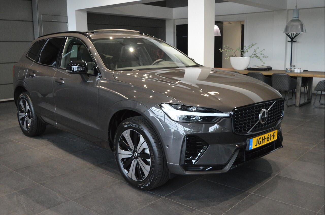 Volvo XC60 2.0 T6 Plug-in hybrid AWD Plus Dark pano leer trekhaak !!