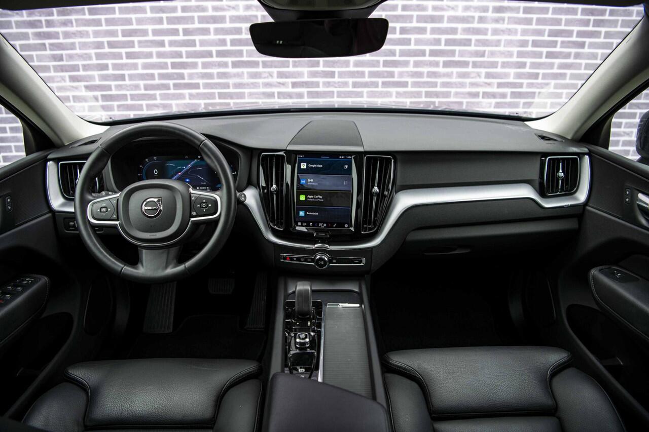 Volvo XC60 2.0 T6 Plug-in hybrid AWD Inscription | Adaptieve Cruise Control | Panoramadak | Parkeercamera | Trekhaak | Stoel-/Stuurverwarming |