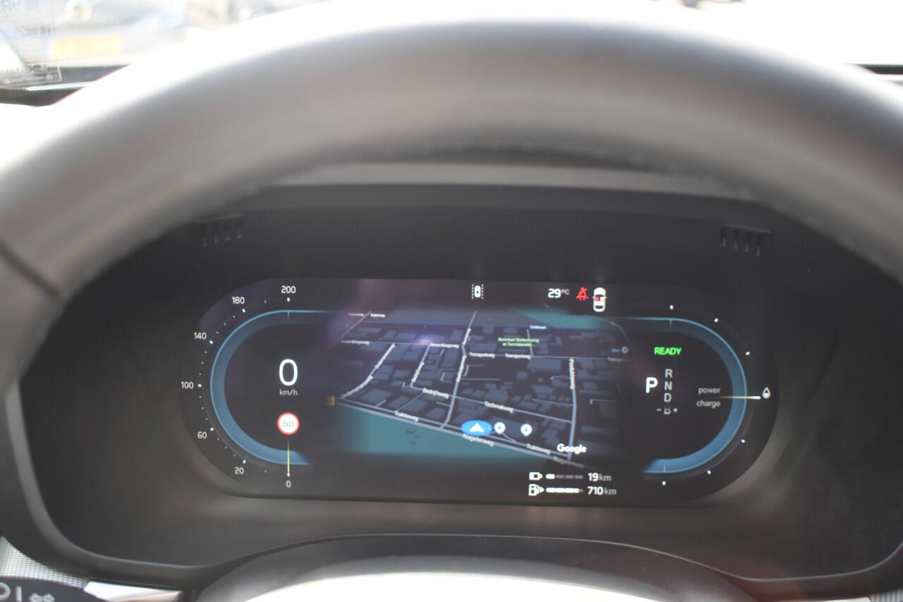 Volvo XC60 T8 AWD 455PK Plug-in hybrid Ultra Dark | Pano dak | Head Up Display | 360 Camera | ACC | Pilot Assist | Harman & Kardon | Keyless |