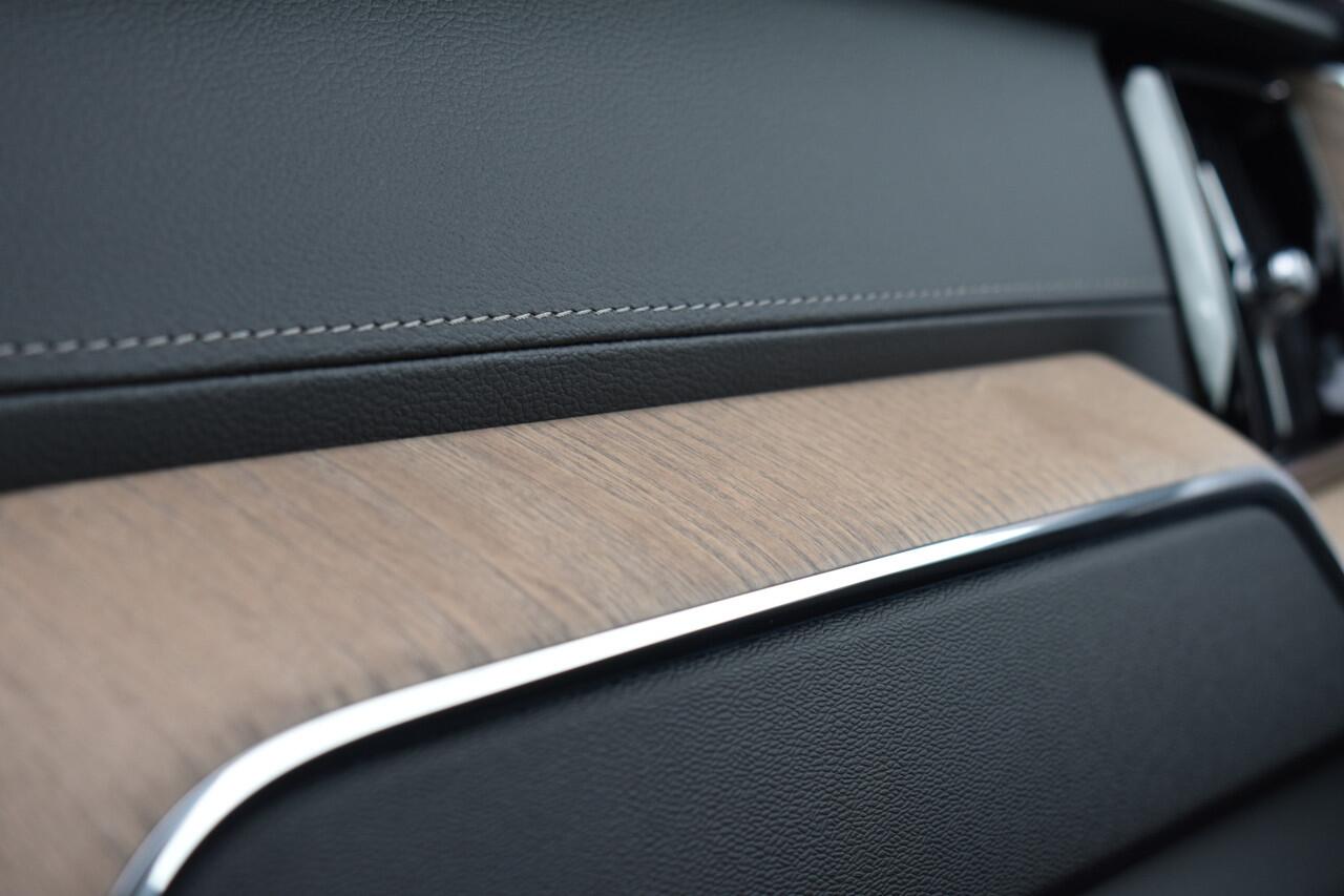 Volvo XC60 T6 350PK Plug-in hybrid AWD Ultra Dark Executive Edition |