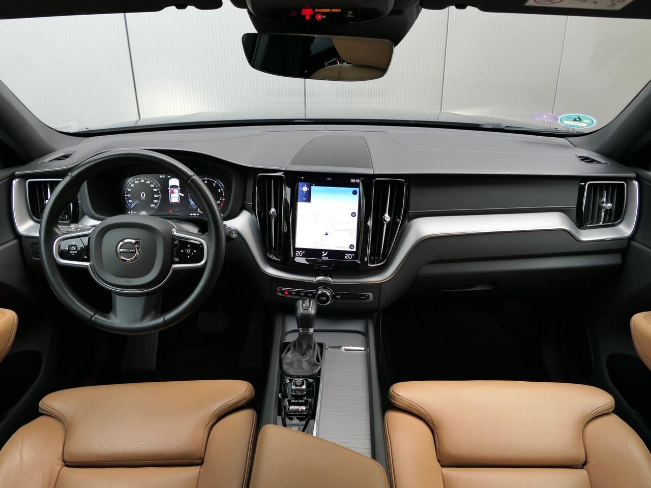 Volvo XC60 T4 AUT Inscription 12 MND garantie Camera / Apple carplay&Android auto / DAB+ / Leer