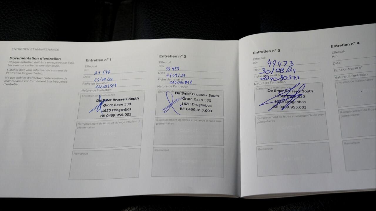 Volvo XC60 2.0 T6 AWD 250kW/340pk Aut8 Plug-in hybrid Inscription PANORAMADAK + HARMAN/KARDON + ADAPT.CRUISE + PILOT ASSIST + LANE ASSIST + 360 CAMERA + STOEL-&STUURVERWARMING + LANE ASSIST + GOOGLE DASH + PARKSENSOREN V&A + 21" LM-VELGEN!!