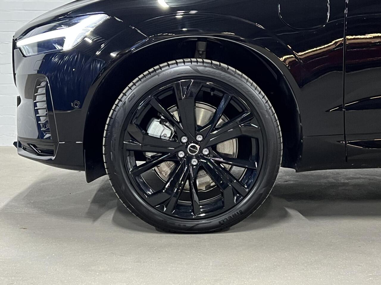 Volvo XC60 T8 Plug-in AWD Black Edition Open dak | Adapt. cruise control | Harman Kardon | 360° Camera | Head-up | Pilot assist | *455PK*