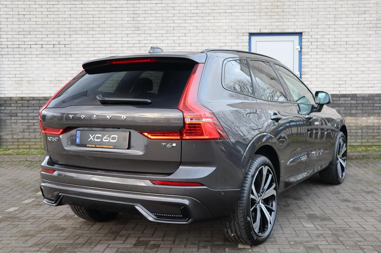 Volvo XC60 2.0 T6 Plug-in hybrid AWD Plus Dark | Schuif / kanteldak | 360 camera | Harman Kardon | Elektrisch verstelbare stoelen met geheugen |