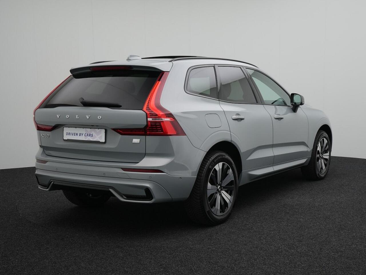 Volvo XC60 2.0 T8 Plug-in hybrid AWD Plus Dark Panoramadak