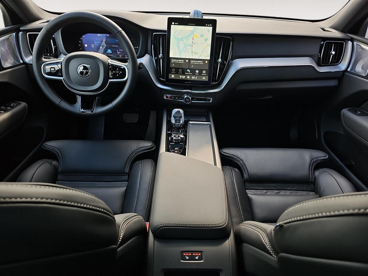 Volvo XC60 2.0 T6 Plug-in hybrid AWD Ultra Black Edition | Luchtvering | Bowers & Wilkins Audio | Extra getint glas | Nappa lederen bekleding |