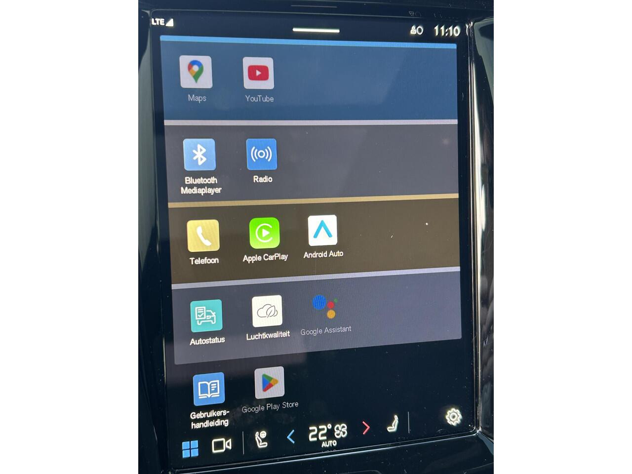 Volvo XC60 2.0 T6 Plug-in hybrid AWD Ultimate Black Edition / Harman Kardon / 360 Camera / 21 Inch / Getint glas /