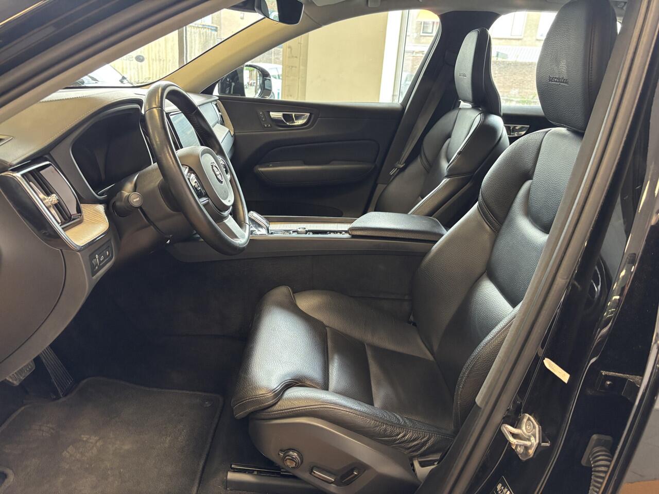 Volvo XC60 2.0 T8 Twin Engine AWD Inscription * BOMVOL * elektr A Klep * HUD * BLIS *