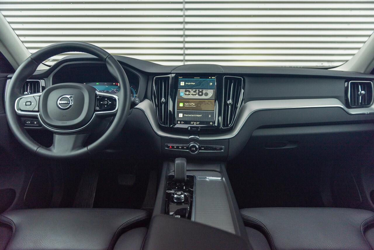 Volvo XC60 T6 Aut. Long Range Plus Dark Leder Parkeercamera 350pk