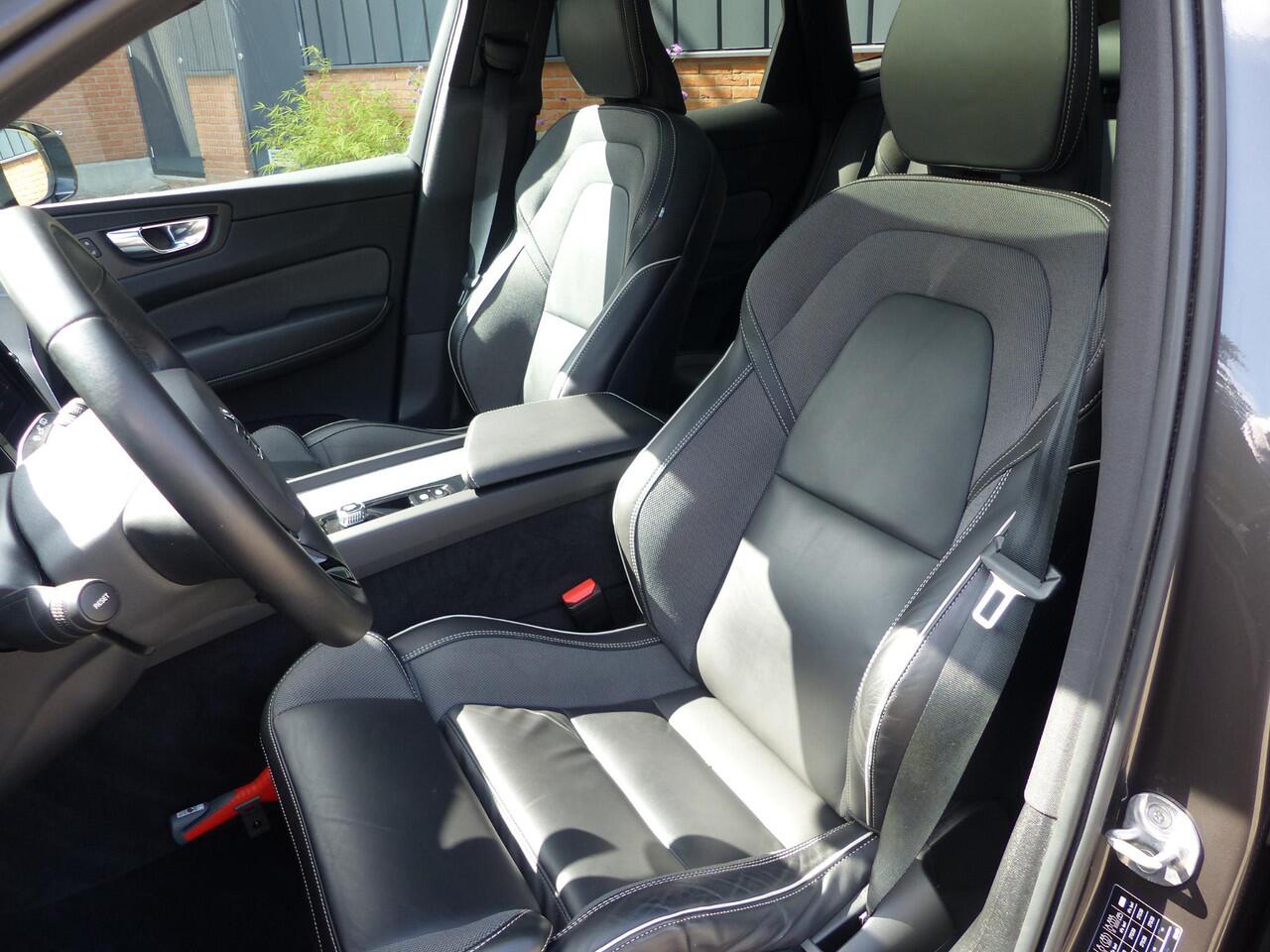 Volvo XC60 T6 Plug-in hybrid AWD Plus Dark |Long Range| Trekhaak| Sportstoelen|