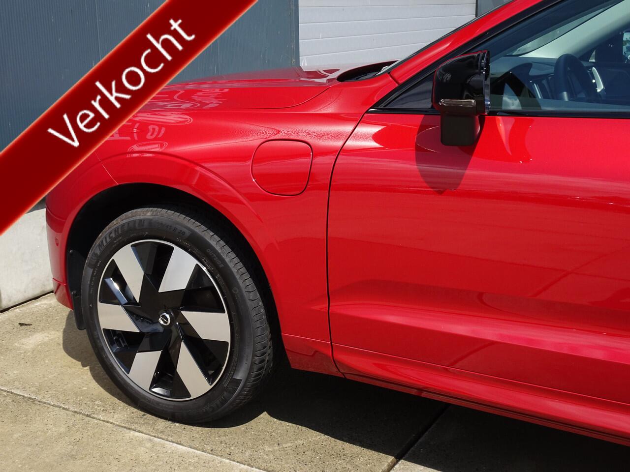 Volvo XC60 2.0 T6 Plug-in hybrid AWD Plus Dark