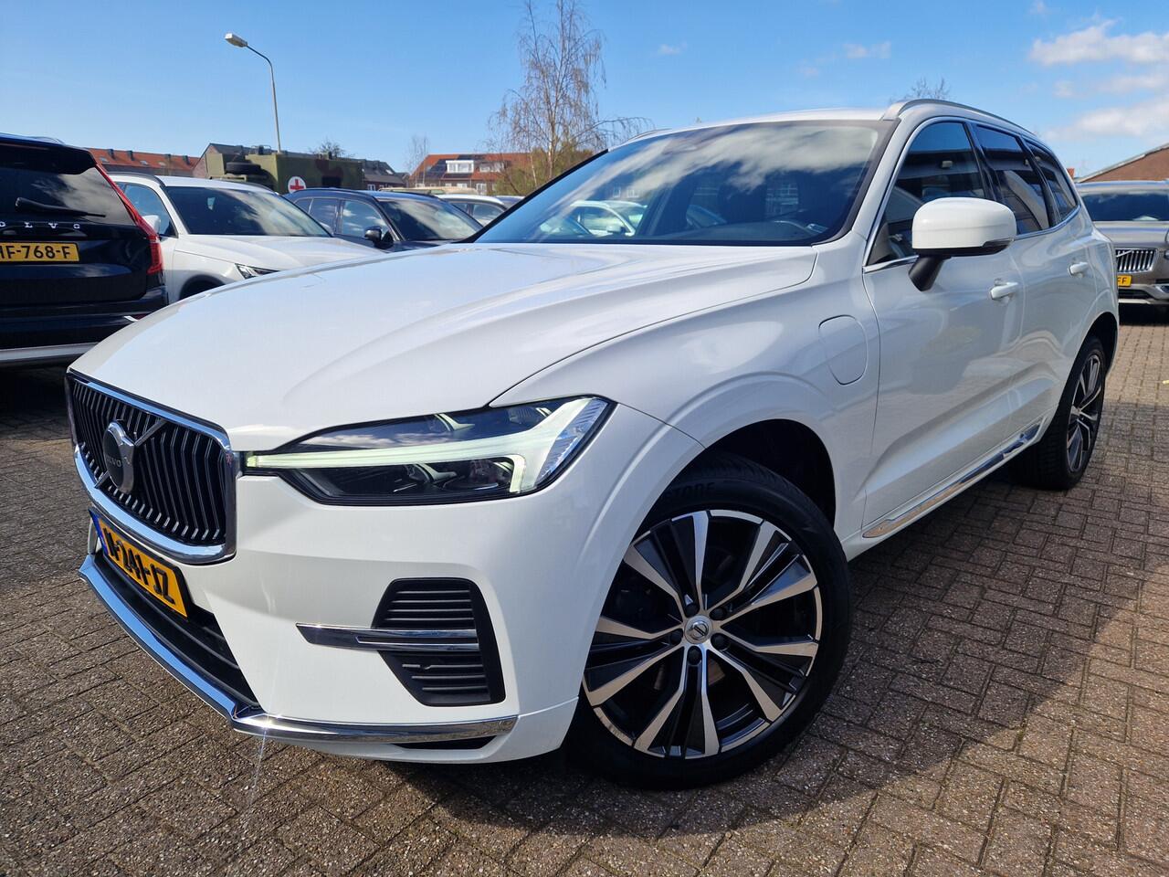 Volvo XC60 2.0 T6 Plug-in hybrid AWD Inscription Panoramadak | Harman Kardon