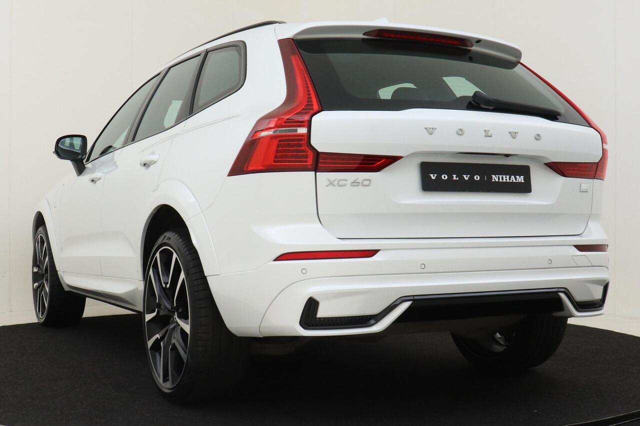 Volvo XC60 T6 PLUG-IN HYBRID AWD ULTRA DARK -PANO.DAK|HEAD-UP DISP.|HARMAN/KADON|LUCHTVERING|CAMERA|22"|SPORTSTOELEN
