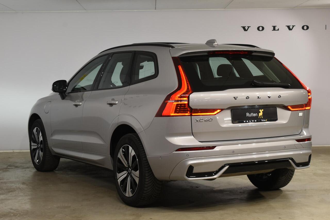 Volvo XC60 T6 350PK Automaat Plug-in Hybrid AWD Plus Dark / Navigatie / 360 Camera / Adaptieve Cruise Control / Stuur & Stoelverwarming / Elektr. Achterklep / Schuifdak / LM Velgen / Trekhaak