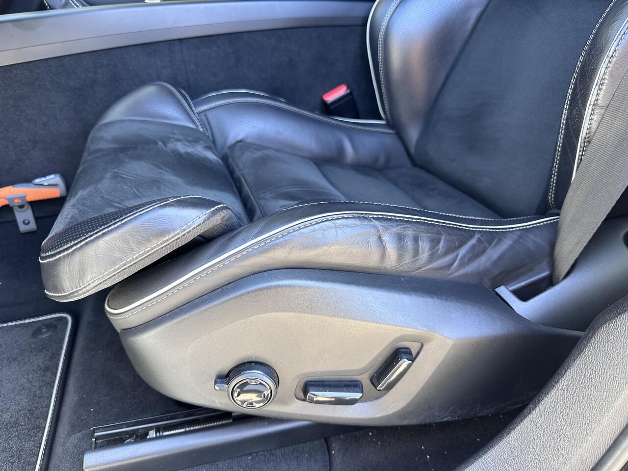 Volvo XC60 2.0 T5 R-Design | 22 inch | Adaptive Cruise control | Camera | Keyless