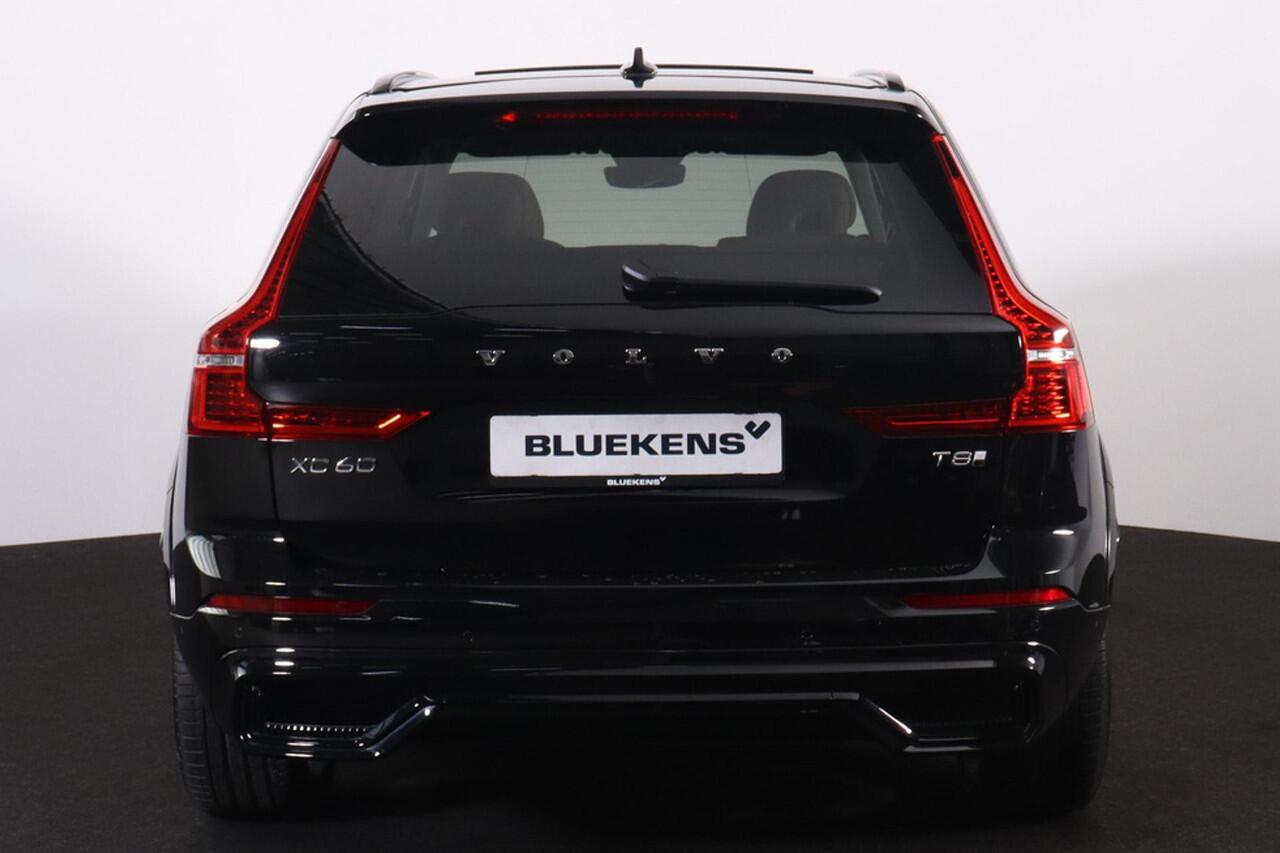Volvo XC60 T8 Recharge AWD Ultra - Luchtvering - B&W Audio - Panorama/schuifdak - Massage&Ventilatie stoelen - IntelliSafe Assist & Surround - 360º Camera - Adaptieve LED koplampen - Verwarmde voorstoelen, stuur & achterbank - Elektr. bedienb. voorstoelen met geheug