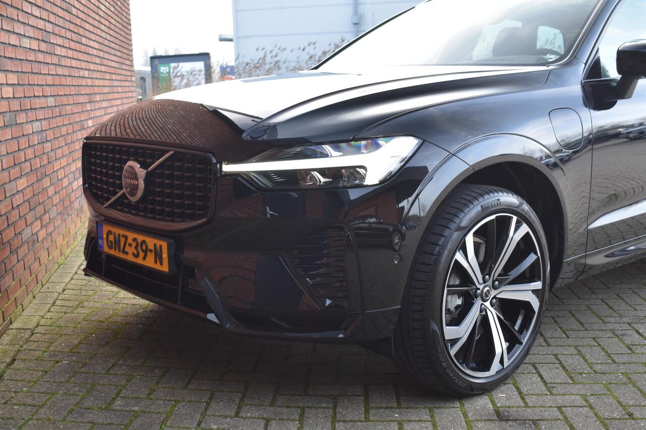 Volvo XC60 T6 350PK Plug-in hybrid AWD Plus Dark | 360 Camera | Trekhaak | 21'' |