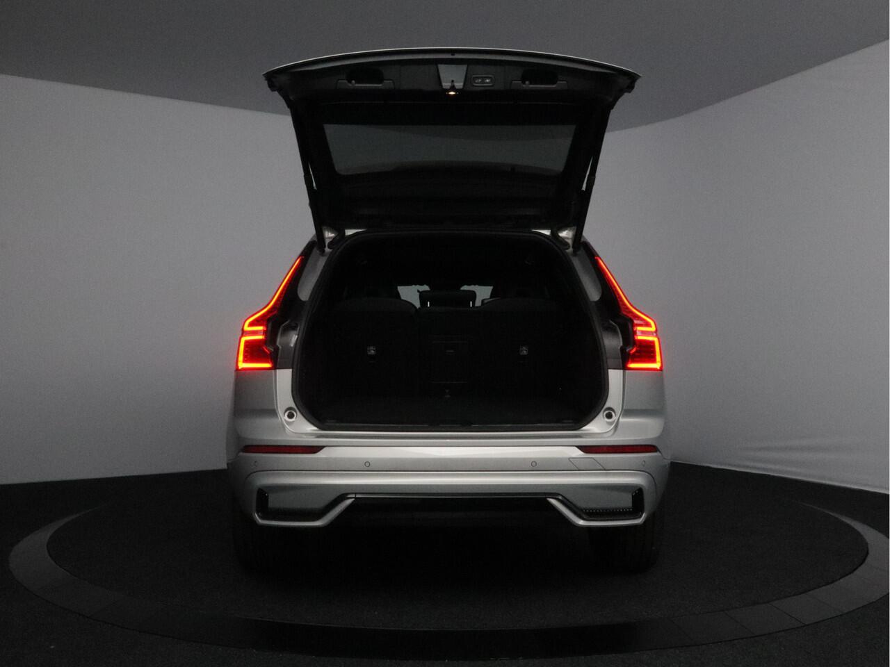 Volvo XC60 2.0 T8 Plug-in hybrid AWD Plus Dark | 455pk