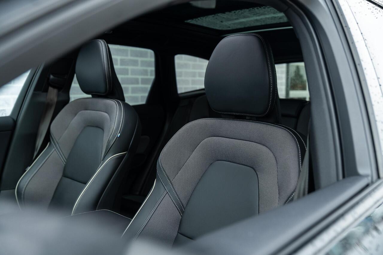 Volvo XC60 T6 Plug-in hybrid AWD R-Design Aut. | Long Range | Google Maps | Adaptieve Cruise Control | Panoramadak | Trekhaak | Harman Kardon Audio | Stoel-/Stuur-/Voorruitverwarming | Parkeercamera |