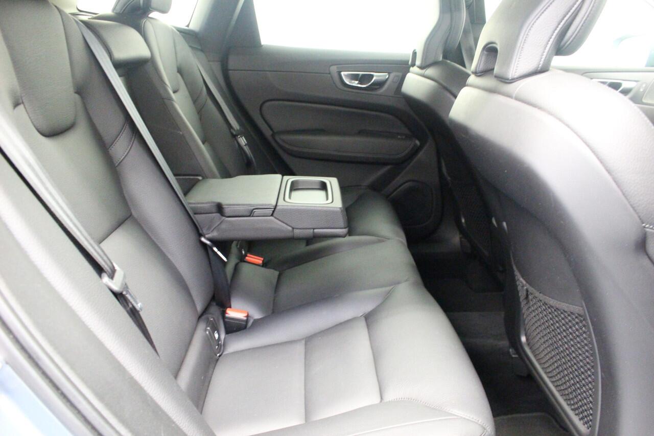 Volvo XC60 T5 Momentum Business | Rijklaarprijs | Trekhaak | Polestar | Harman Kardonn |