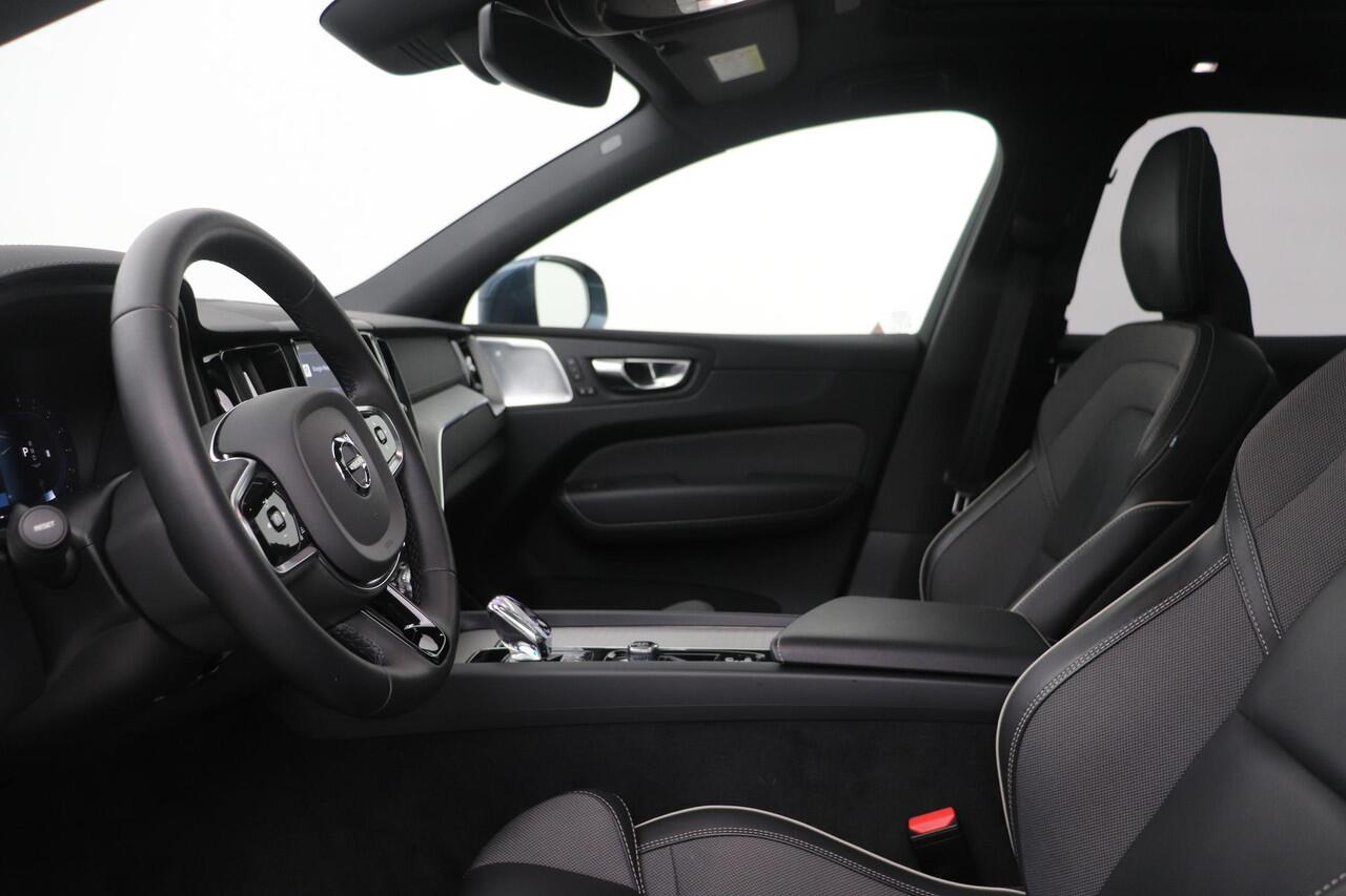 Volvo XC60 B5 AWD Ultimate Bright | Luchtvering | Bowers&Wilkins | Head-Up | 22 Inch | ACC | Panoramadak